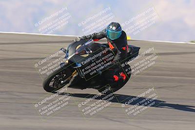 media/Nov-06-2023-Moto Forza (Mon) [[ce023d0744]]/4-Beginner Group/Session 2 (Bowl Tight Speed)/